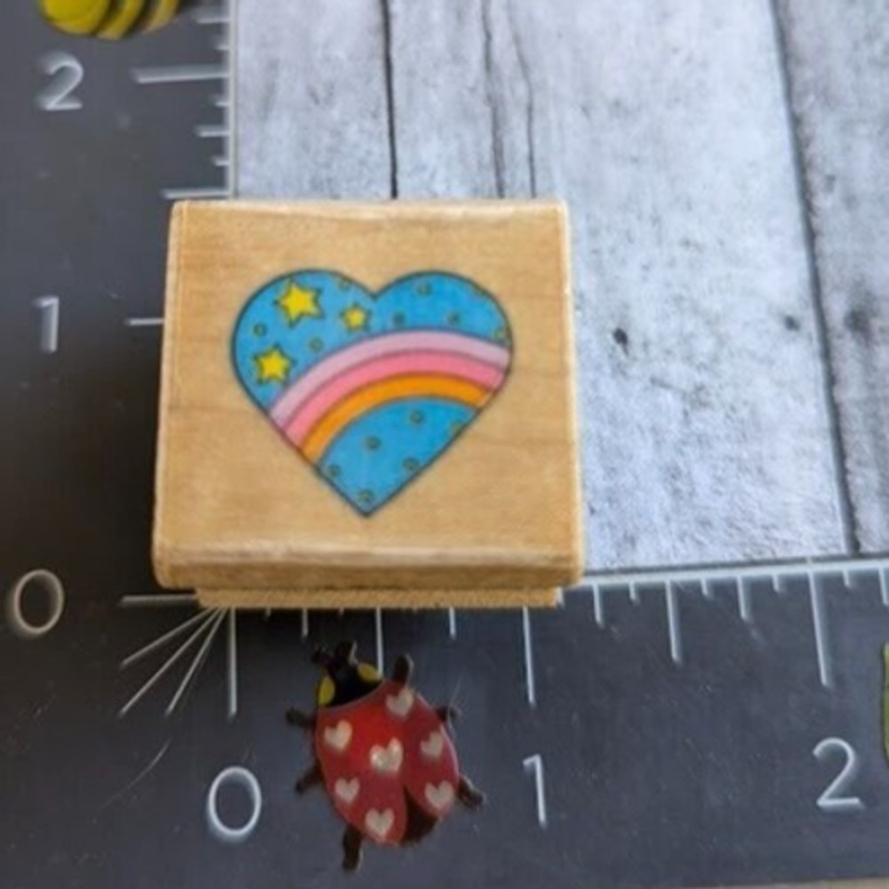 Hero Arts Starry Rainbow Heart A743 Rubber Stamp Wood #B116